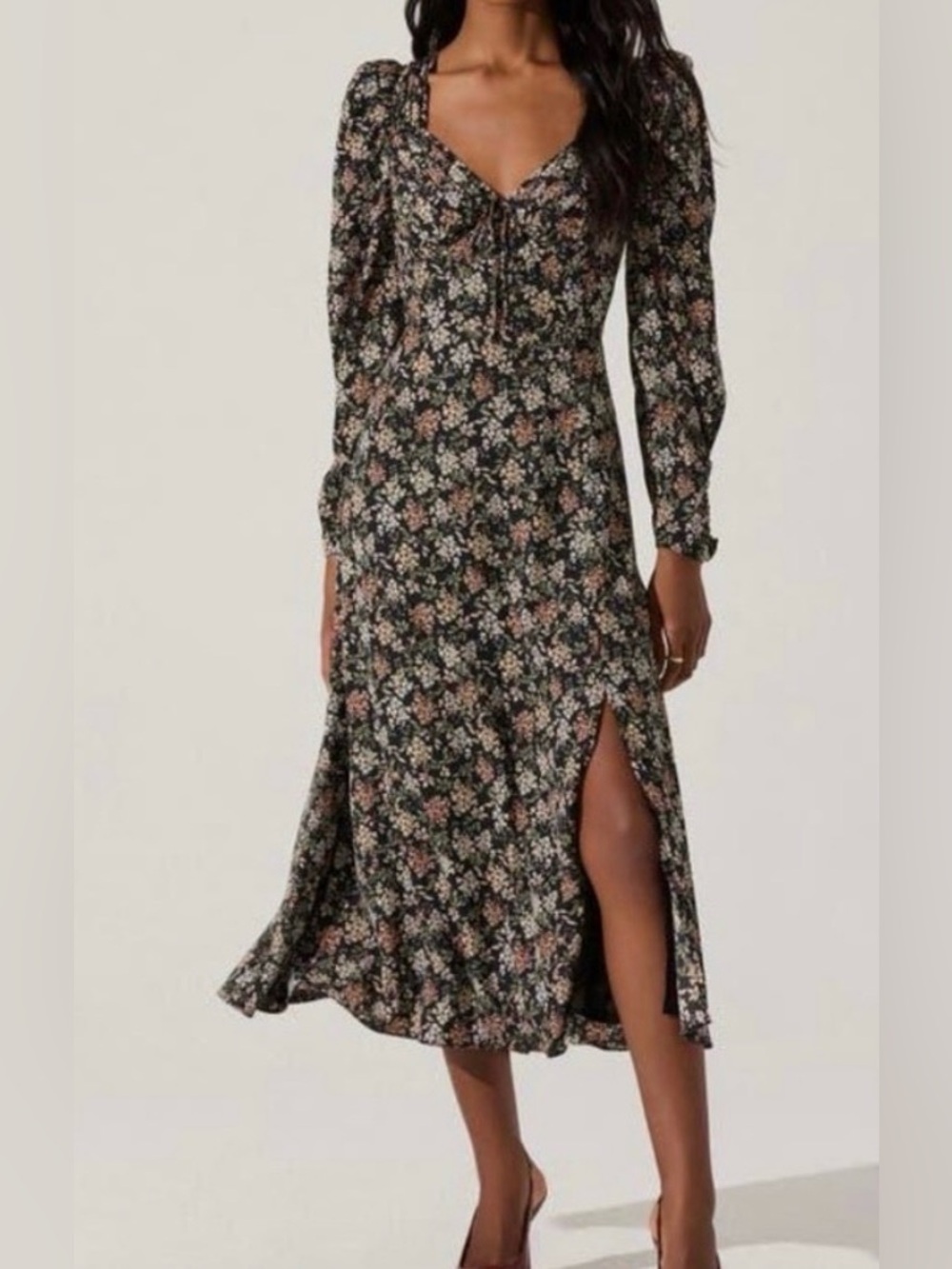 ASTR The Label Black Floral Sweetheart Neckline Puff Sleeves Midi Dress Size M